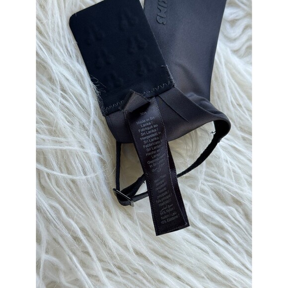 Skims Ultimate Deep Plunge Push Up Bra Onyx Size 30A - Picture 7 of 7